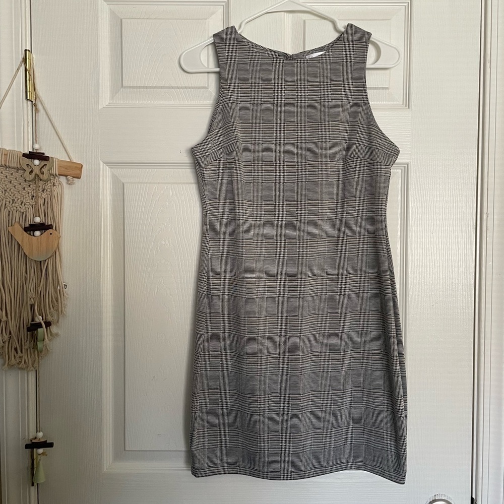 Emerald Sundae Women’s Gray Plaid Mini Dress Size Large EUC